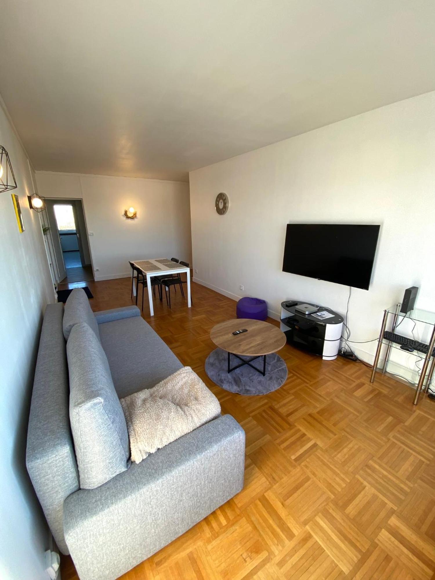 Appartement Jusqu'A 6 Couchages Le Mans Exterior photo